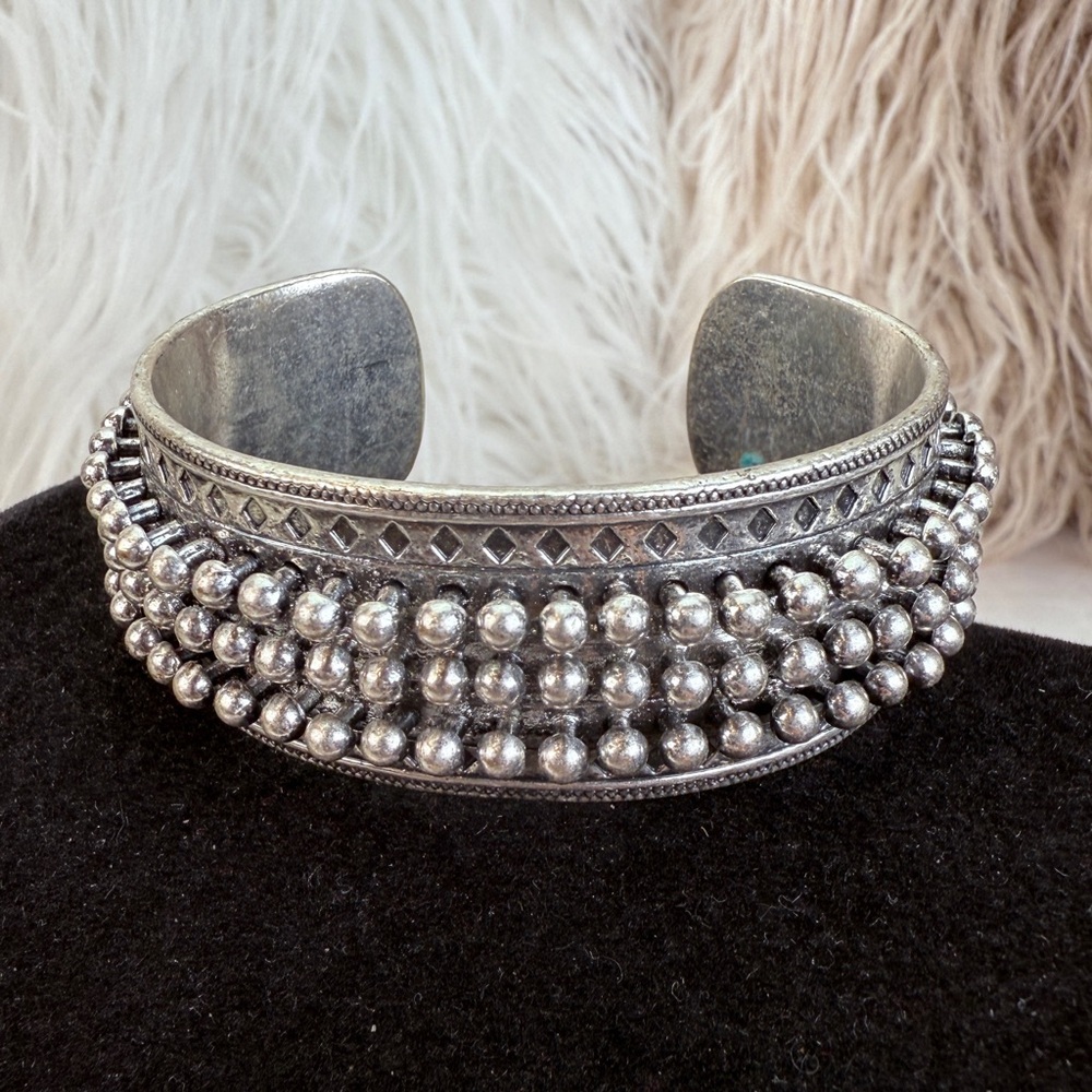Lucky Brand Silver Beaded Cuff Bracelet - Picture 2 of 11